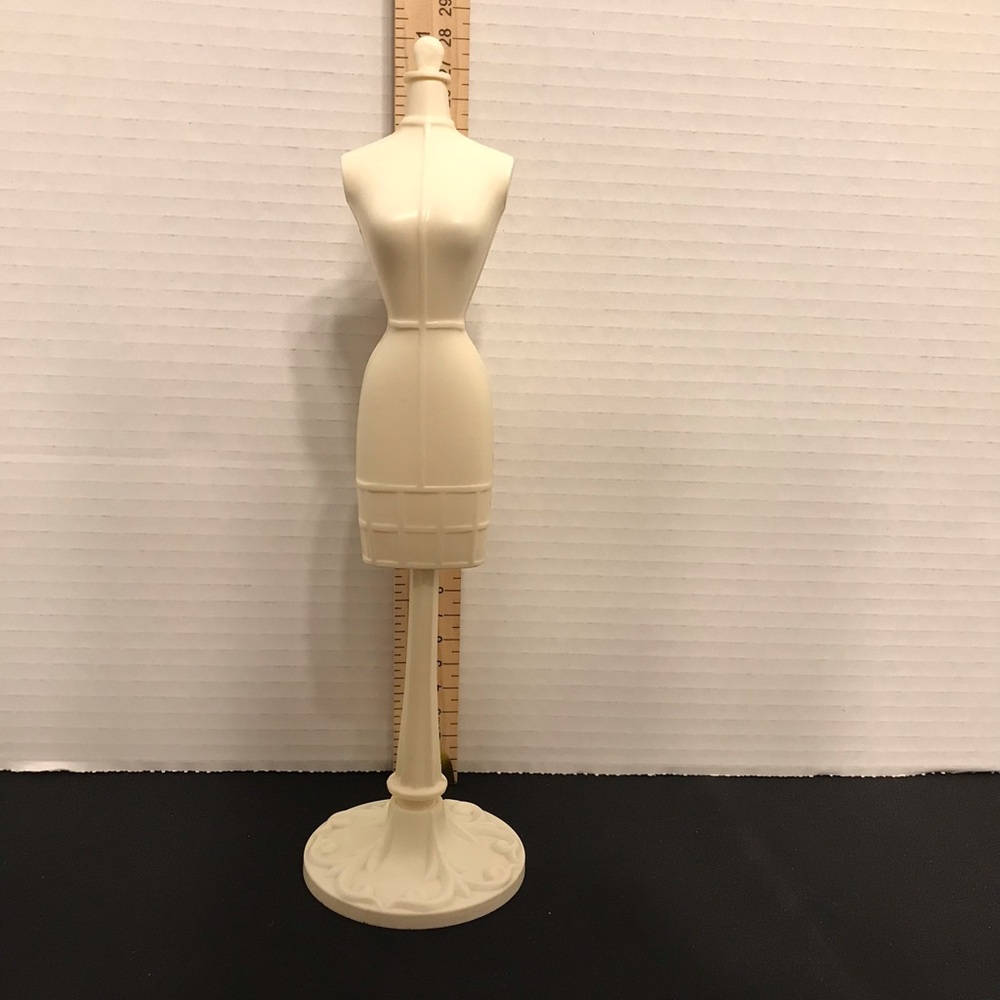 Vintage 1965 Mattel Barbie Fashion Dress Form Mannequin